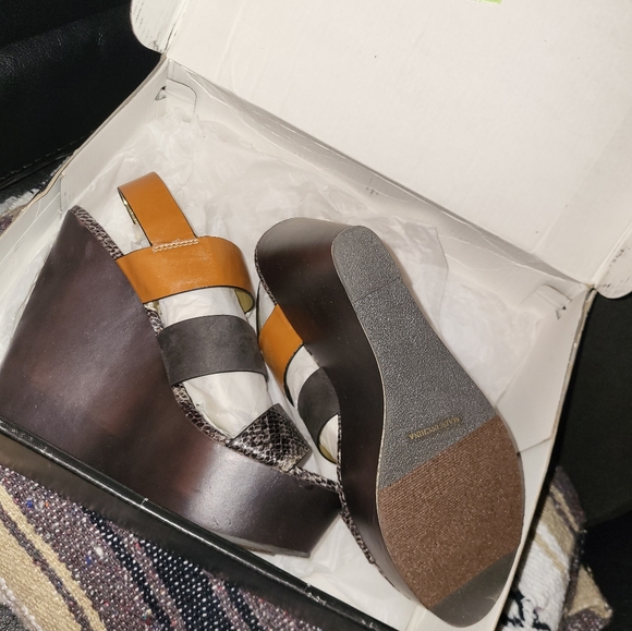 Tri-color snake print wedge sandals (Brand New) - Picture 8 of 12